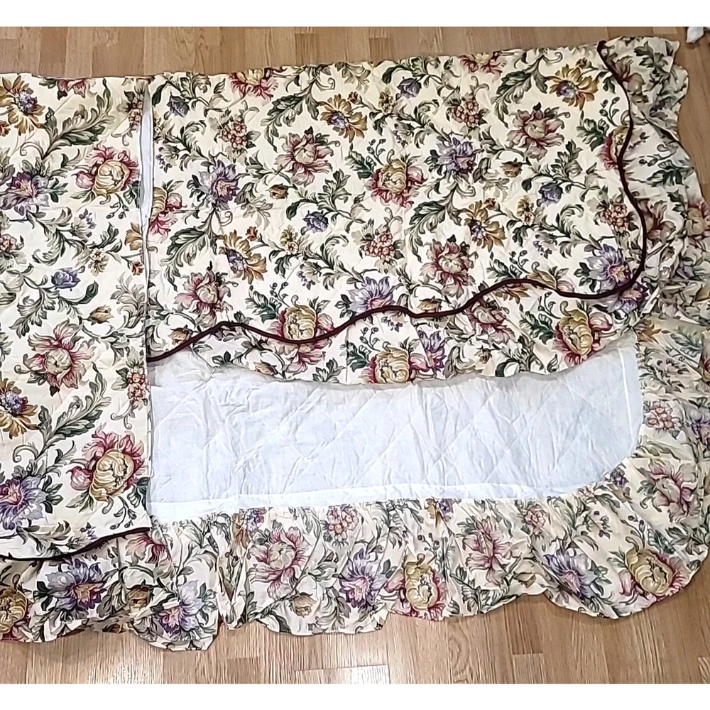 Vtg Cottage Core‎ Full Size Floral Ruffled Bedspread w/Ivory Flower Sheet Set